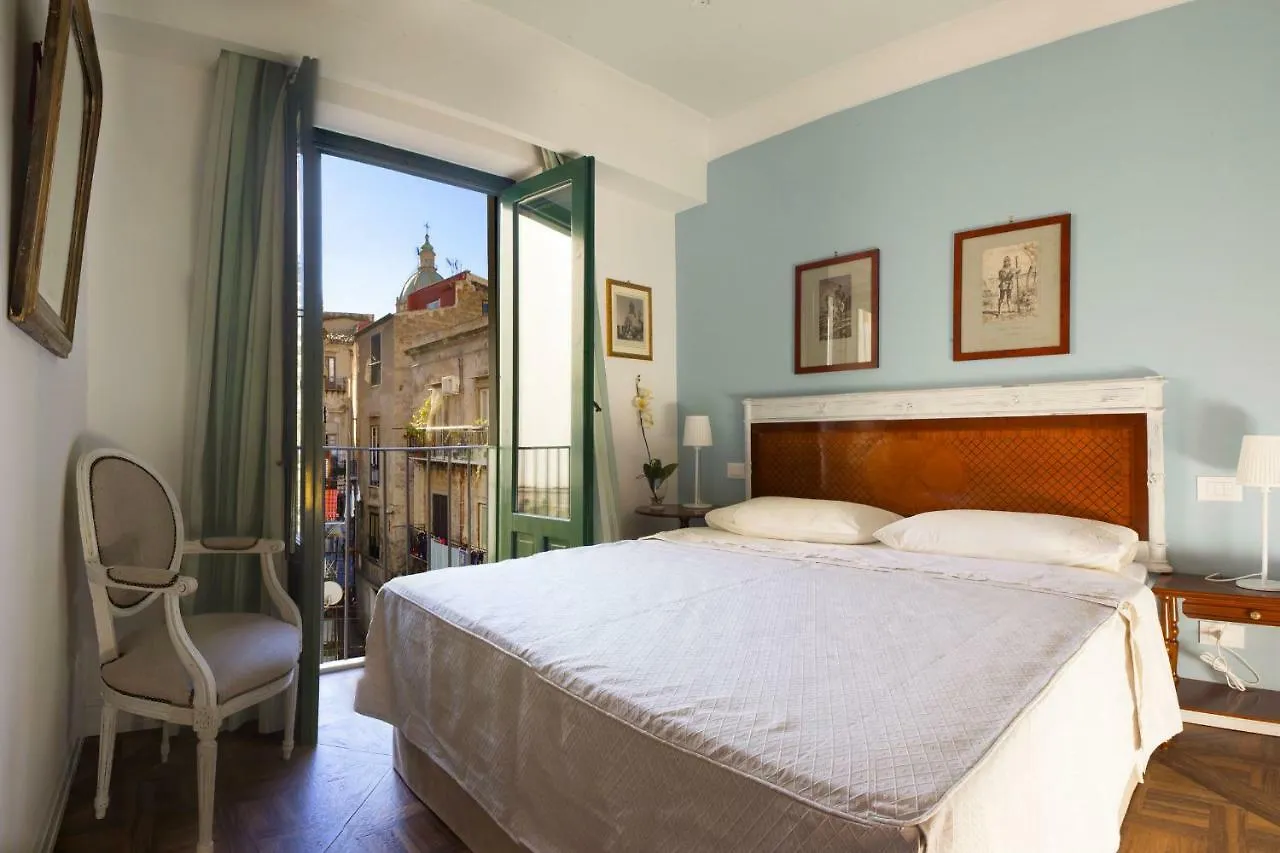 Demetra Rooms Palermo Bed & Breakfast