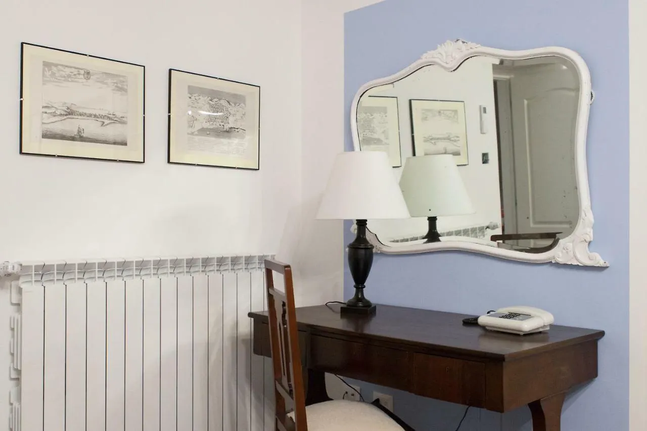 Demetra Rooms Palermo 3*,  Italia